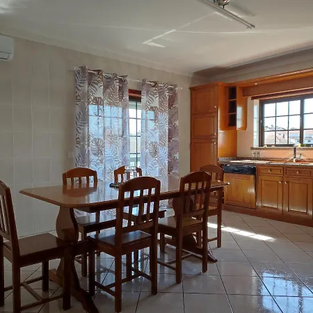 Casa Camelias * فيزيو
